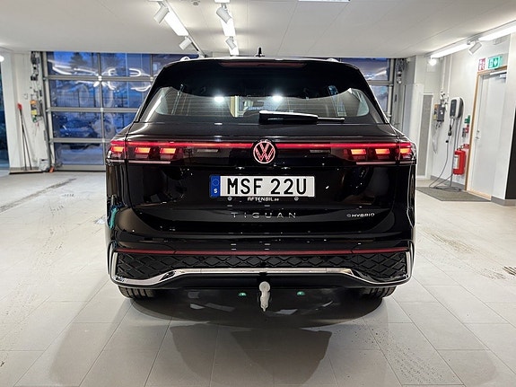 Volkswagen Tiguan 6 of 21