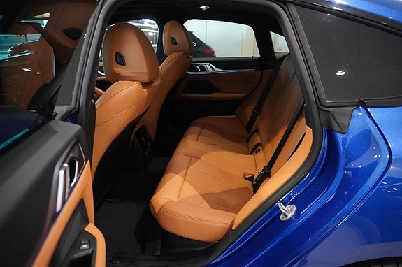 BMW i4 6 of 12