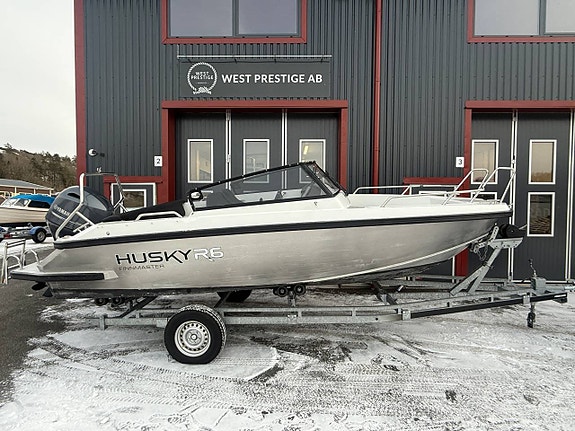 Husky R6 – 130 hk – Endast 79 gångtimmar – Nyservad 2026!