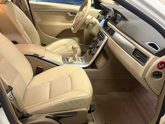 Volvo V70 24 of 26