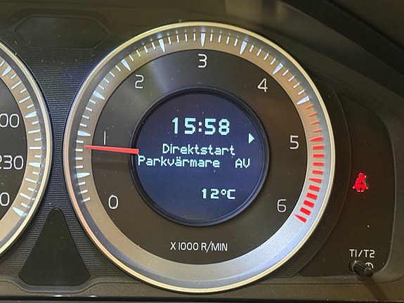 Volvo V70 19 of 26