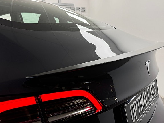 Tesla Model 3 15 of 17