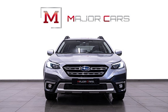 Subaru Outback 2 of 5