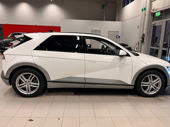 Hyundai Ioniq 5 4 of 5