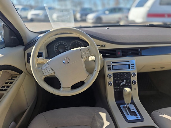 Volvo S80 6 of 7