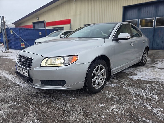 Volvo S80