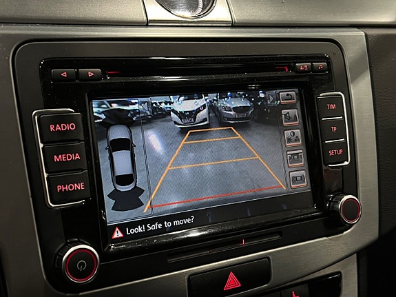Volkswagen CC 15 of 26