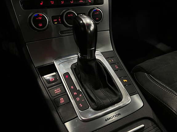 Volkswagen CC 17 of 26