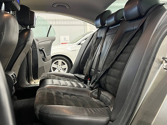 Volkswagen CC 20 of 26