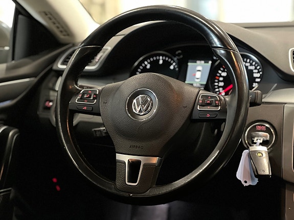 Volkswagen CC 10 of 26