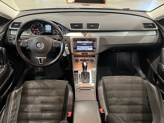 Volkswagen CC 11 of 26