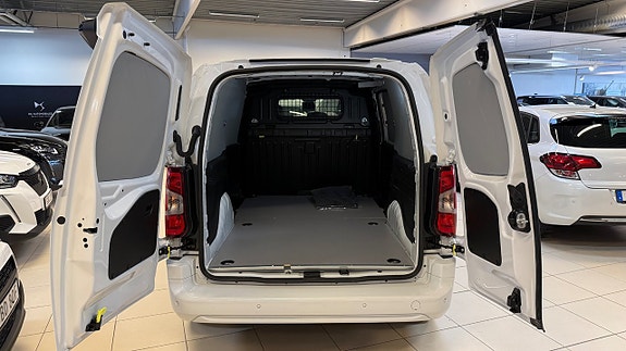 Peugeot e-Partner 5 of 5