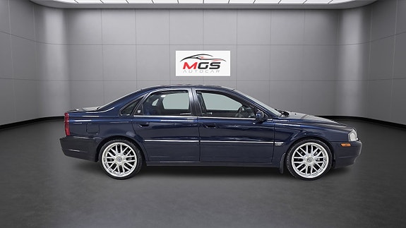 Volvo S80 7 of 26