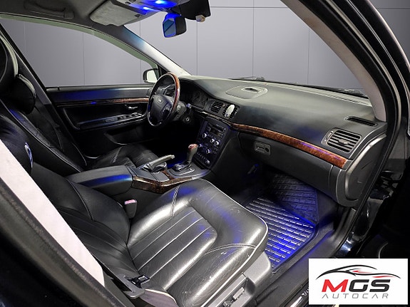 Volvo S80 11 of 26