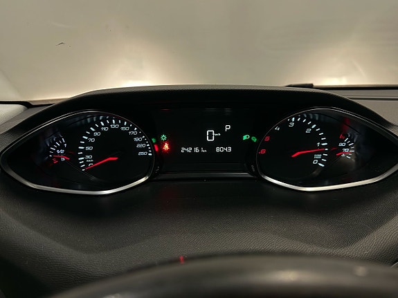 Peugeot 308 SW 18 of 25