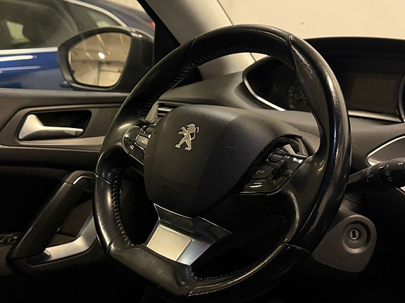 Peugeot 308 SW 24 of 25