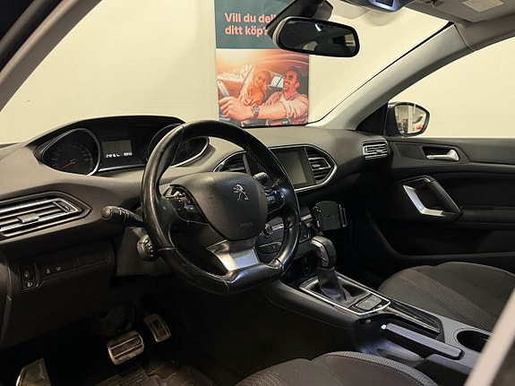 Peugeot 308 SW 10 of 25