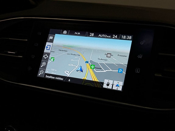 Peugeot 308 SW 15 of 25