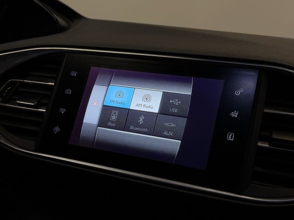 Peugeot 308 SW 17 of 25