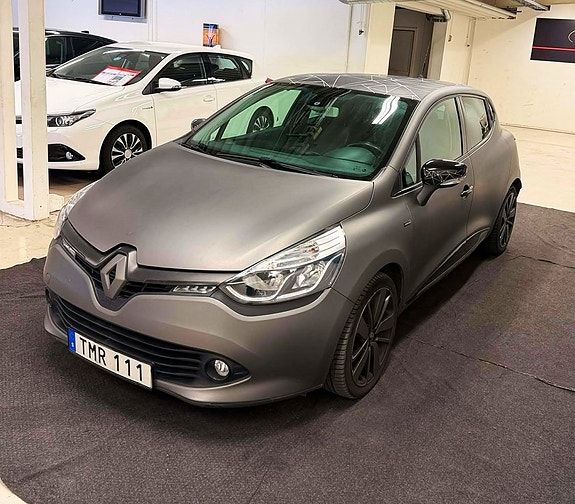Renault Clio 6 of 23