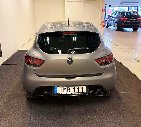 Renault Clio 8 of 23