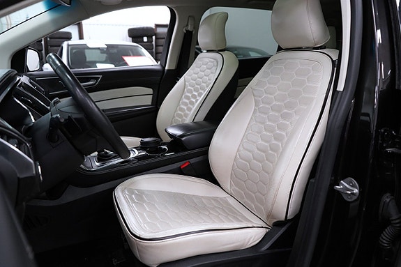 Ford Edge 13 of 27