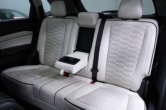 Ford Edge 11 of 27