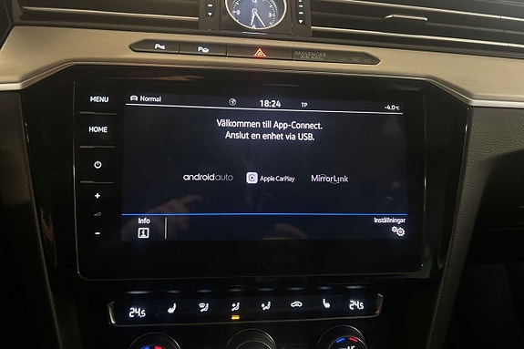 Volkswagen Passat Alltrack 23 of 25