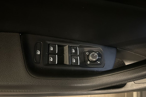 Volkswagen Passat Alltrack 14 of 25