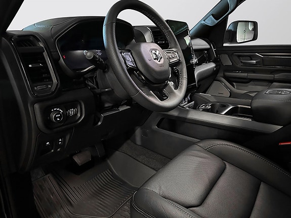 Dodge RAM 1500 10 of 20