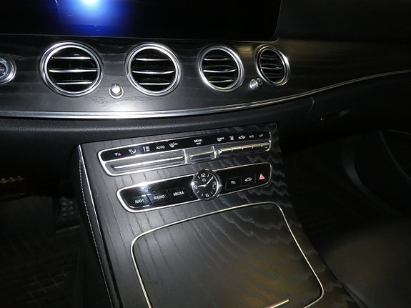Mercedes-Benz E220 d 13 of 17