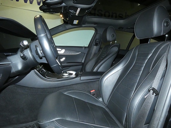 Mercedes-Benz E220 d 5 of 5