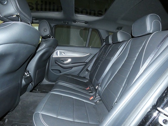 Mercedes-Benz E220 d 7 of 17