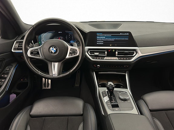BMW 330e 10 of 29