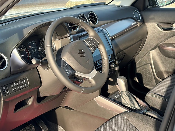 Suzuki Vitara 3 of 7
