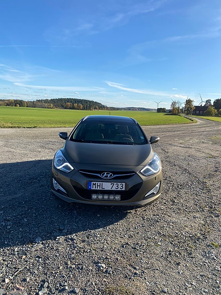 Hyundai i40 2 of 5
