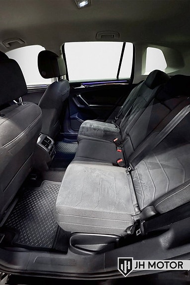 Volkswagen Tiguan 11 of 17