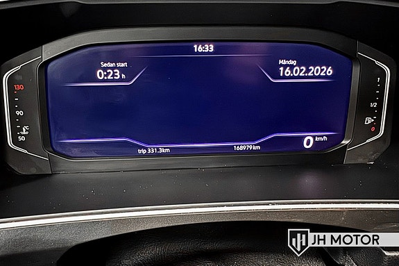 Volkswagen Tiguan 14 of 17