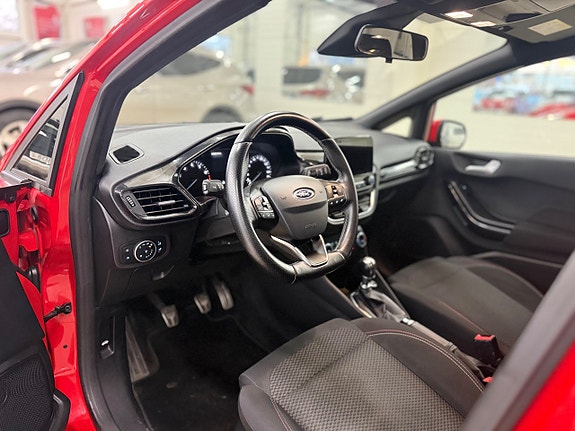 Ford Fiesta 14 of 23