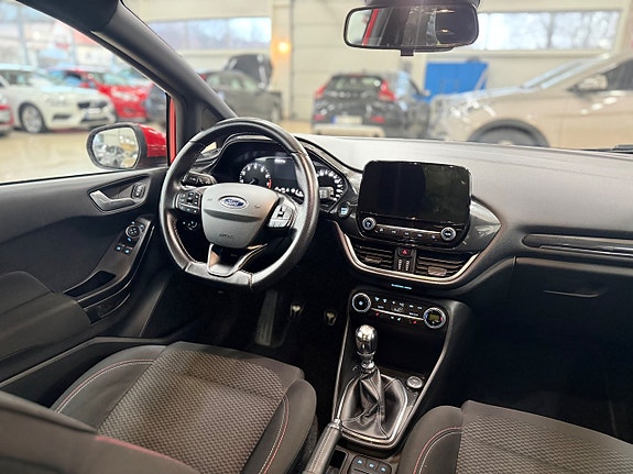 Ford Fiesta 16 of 23