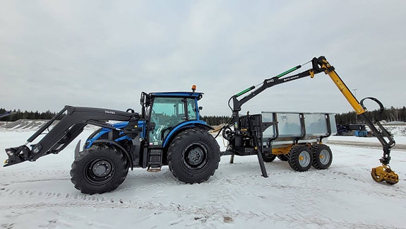 Skogsekipage Valtra A114 / Moheda 101-4WD Skogsvagn