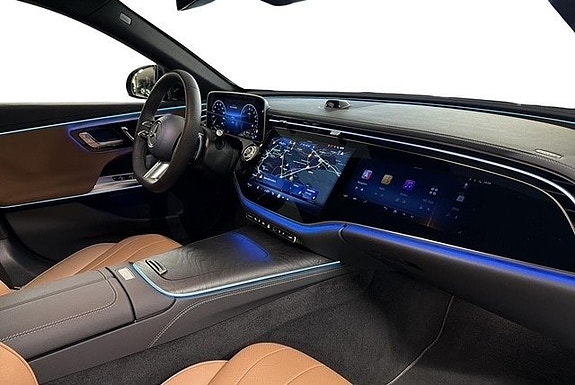 Mercedes-Benz E300 de 10 of 13