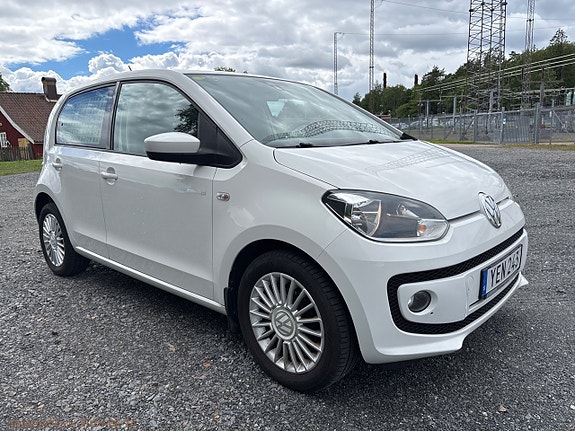 Volkswagen UP! 3 of 5