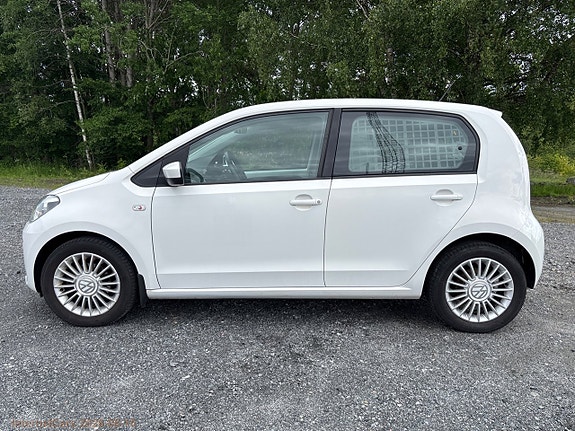 Volkswagen UP! 8 of 30