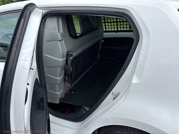 Volkswagen UP! 12 of 30
