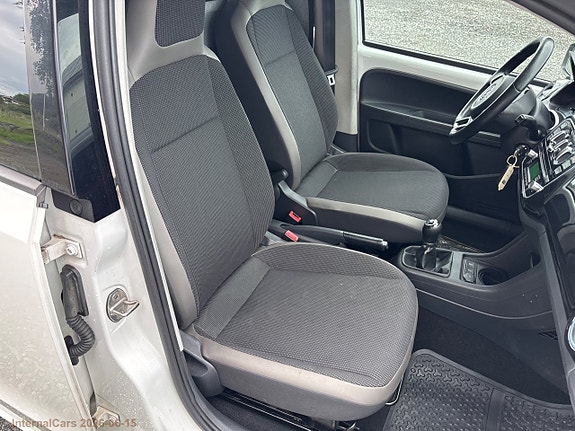 Volkswagen UP! 16 of 30