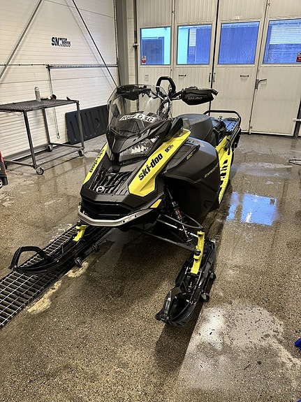 Ski-Doo Expedition Xtreme 850 E-TEC Momsad