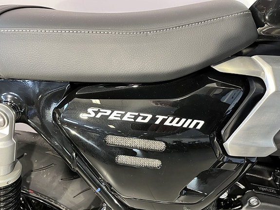 Triumph SPEED TWIN 1200 11 of 18