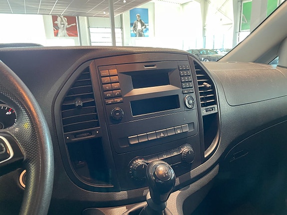 Mercedes-Benz Vito 111 15 of 17