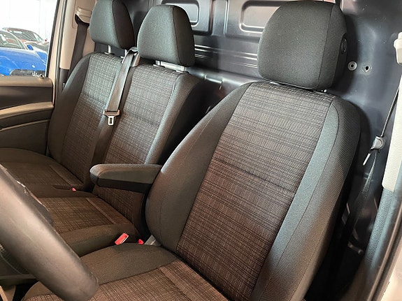 Mercedes-Benz Vito 111 12 of 17